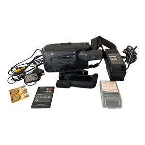 FUJIX-8 F122SW 12X Camcorder Video Recorder & Accessories Remote Charger Strap